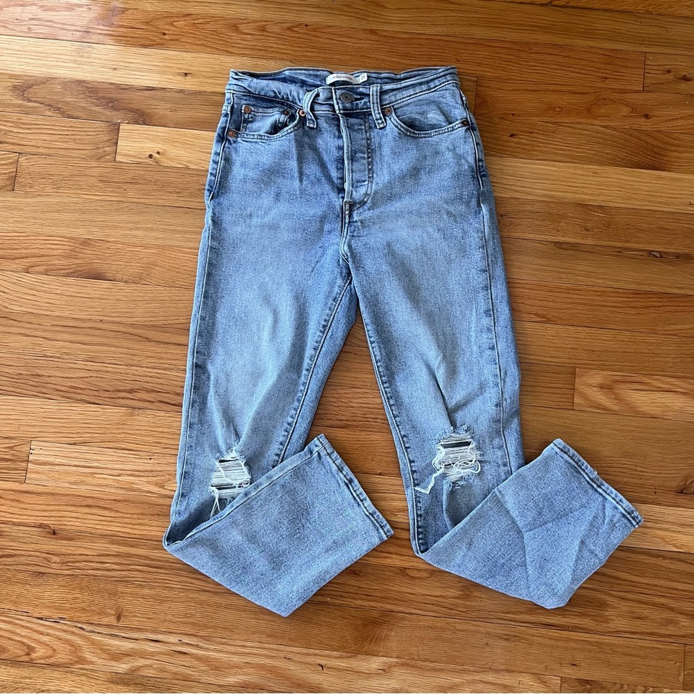 Levi Wedgie Straight Distressed Jeans | 27